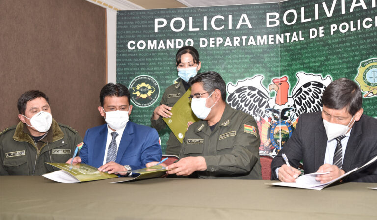firma coteor policia